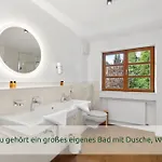 Hébergement de vacances Luxus-villa Mit Indoorpool, Sauna & Offenem Kamin *