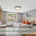 Hébergement de vacances Luxus-villa Mit Indoorpool, Sauna & Offenem Kamin Siegsdorf