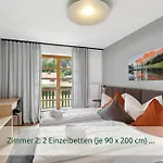 Hébergement de vacances Luxus-villa Mit Indoorpool, Sauna & Offenem Kamin *