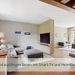 Luxus-villa Mit Indoorpool, Sauna & Offenem Kamin Hébergement de vacances