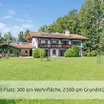 Luxus-villa Mit Indoorpool, Sauna & Offenem Kamin Hébergement de vacances