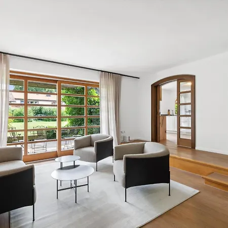 بيت للعطل Luxus-villa Mit Indoorpool, Sauna & Offenem Kamin